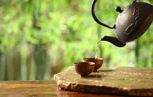 正常人一天宜饮多少茶?